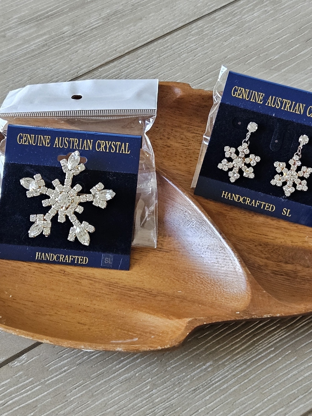 Snowflake Brooch and Earrings Set - Clear